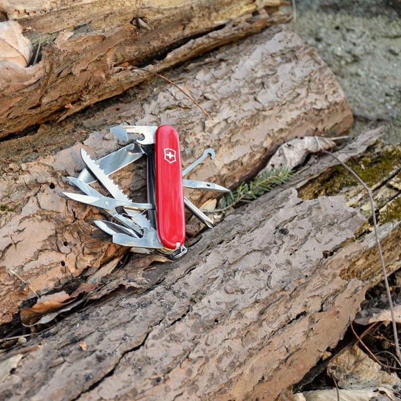 Buyers Guide For Best Multitool For Backpacking 
