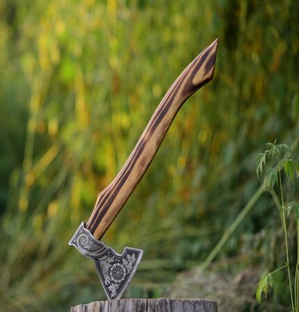 Throwing Bearded Camping Axe