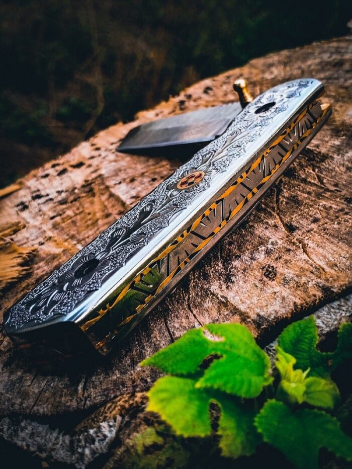 Damascus Steel Engraving Pocket Knife