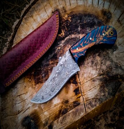 Damascus Steel Skinning Knife