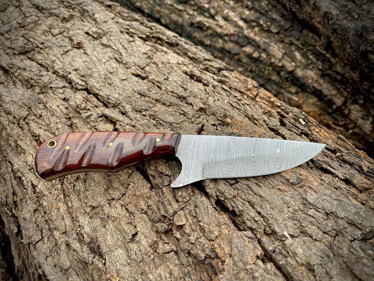 Full Tang Skinning Knife