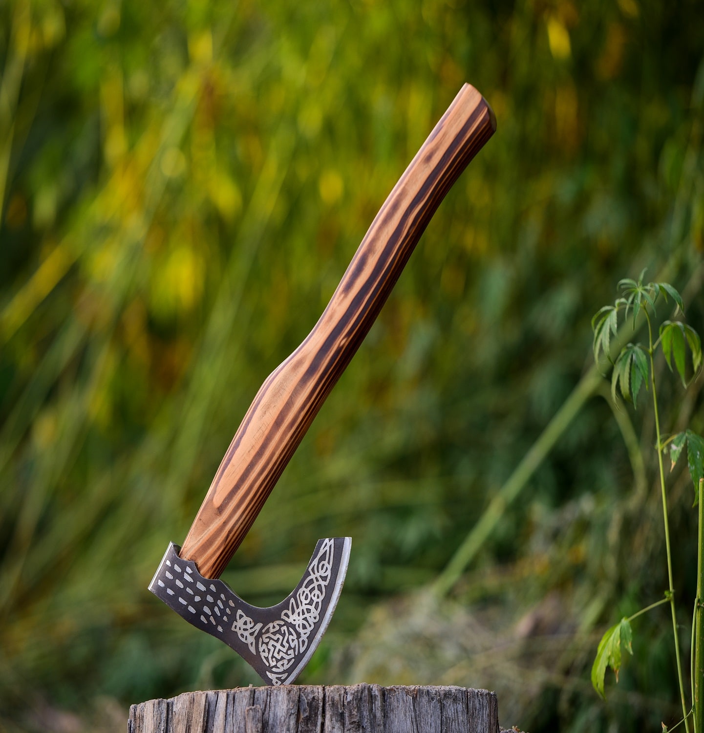 Hand Forged Carbon Steel Camping Axe Hand Forged Carbon Steel Camping Axe