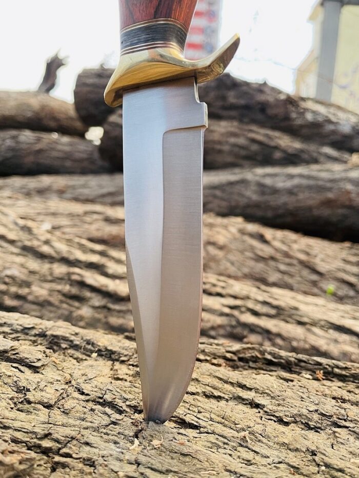 Hand Made Bowie Knives-min